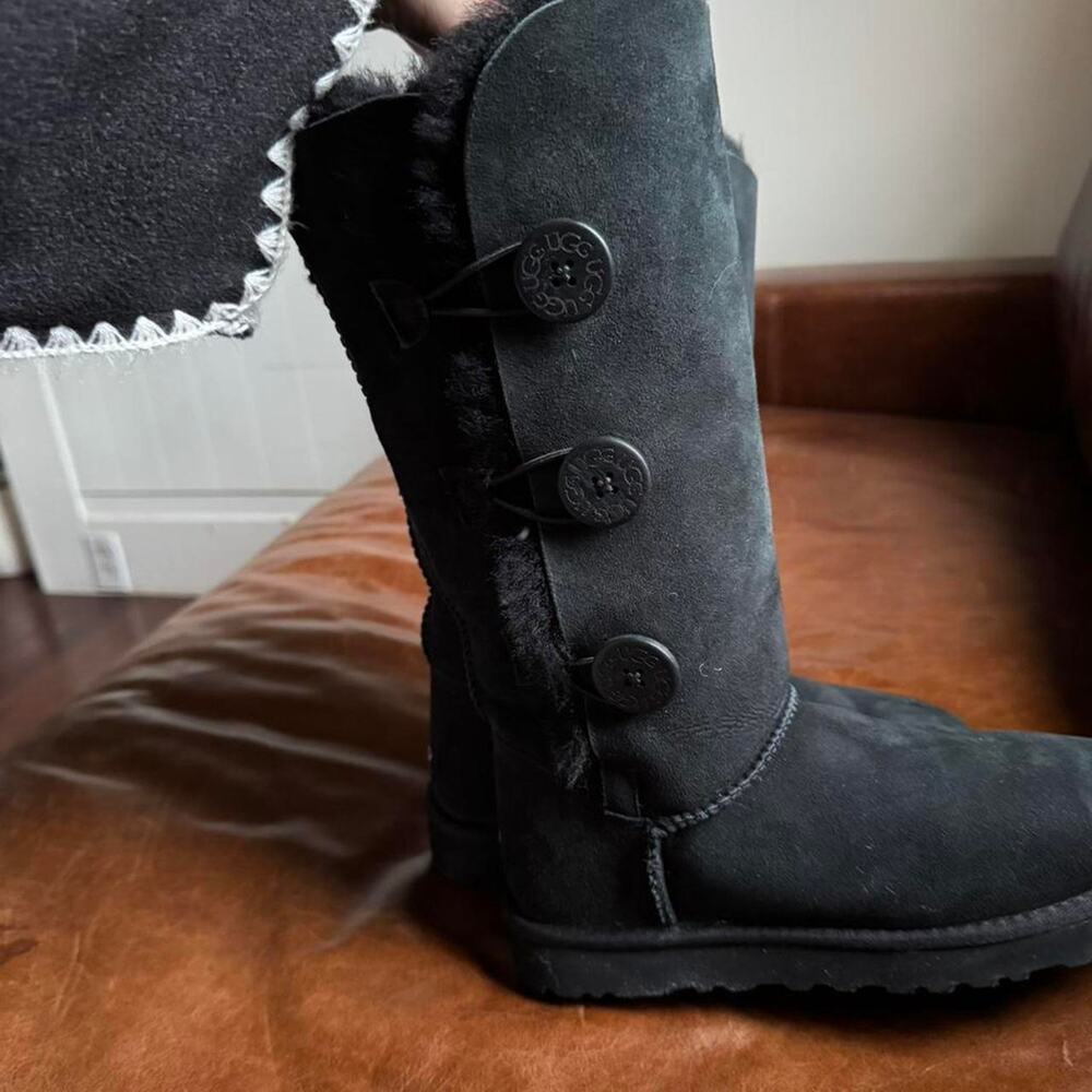 UGG Australia Bailey Button II